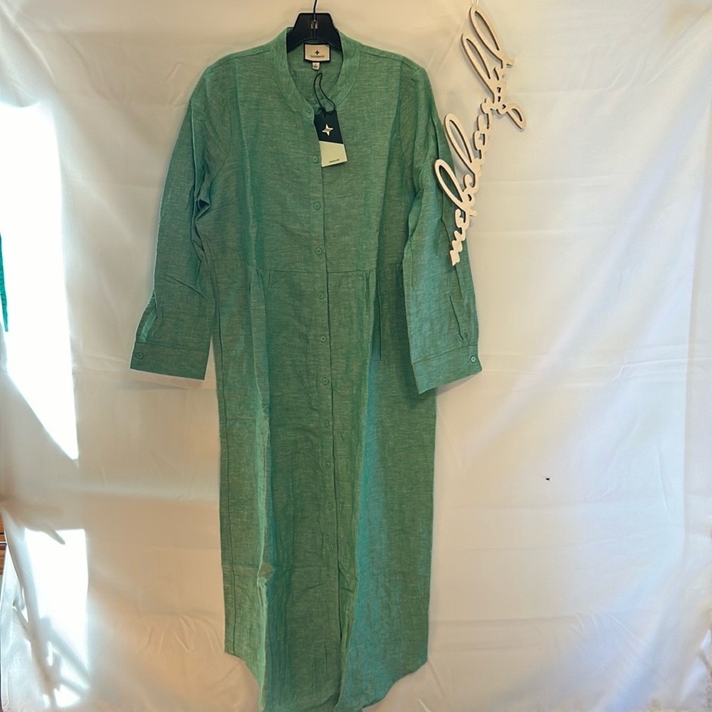 Sea Green Lydell Maxi Dress
POMANDER PLACE - Picture 6 of 10